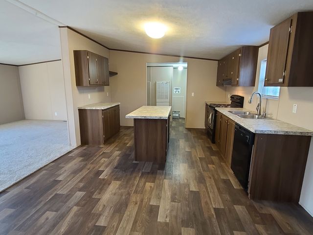 303 N Seba Street, Hurst, IL 62949