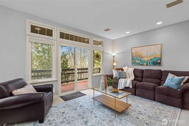 11502 W Oakmont Drive, Mukilteo, WA 98275