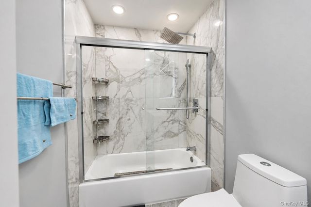 11 Balint Drive 541, Yonkers, NY 10710