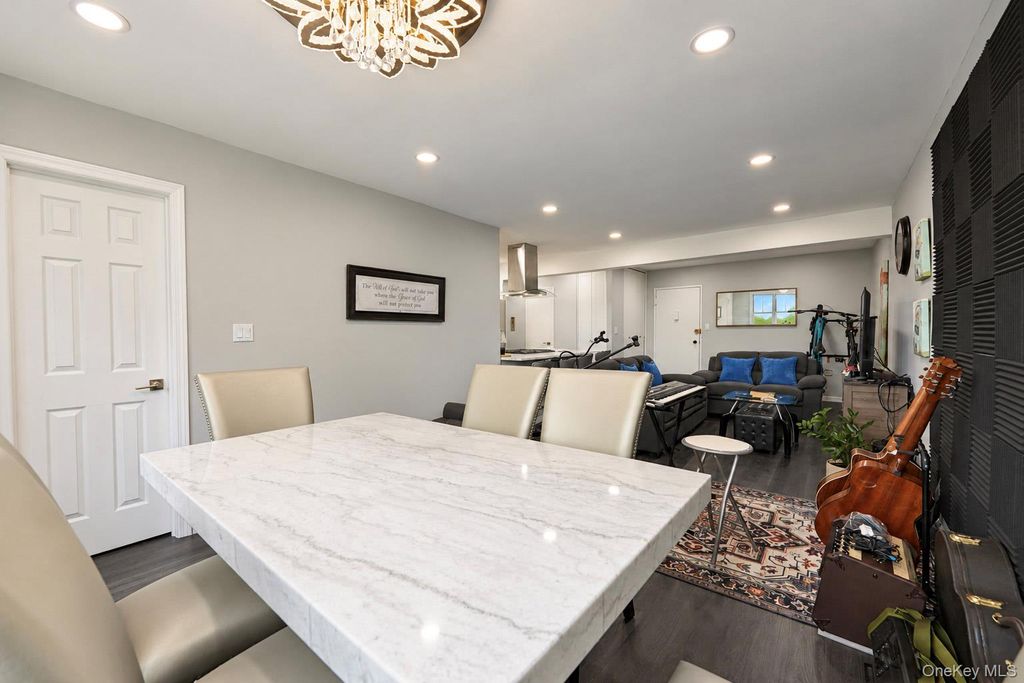 11 Balint Drive 541, Yonkers, NY 10710 — photo 5