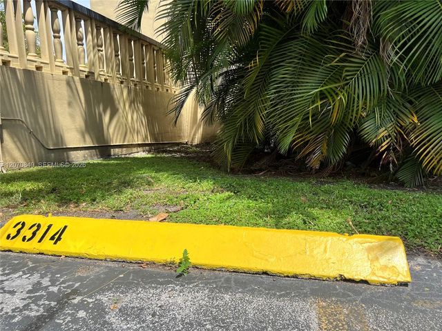 4301 S Tamiami Canal Drive 3-314, Miami, FL 33126
