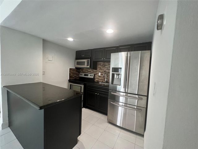 4301 S Tamiami Canal Drive 3-314, Miami, FL 33126