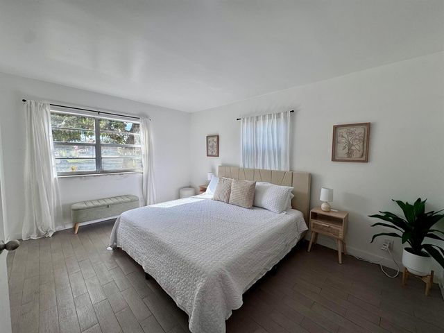 202 Lucerne Avenue Unit 12, Lake Worth Beach, FL 33460