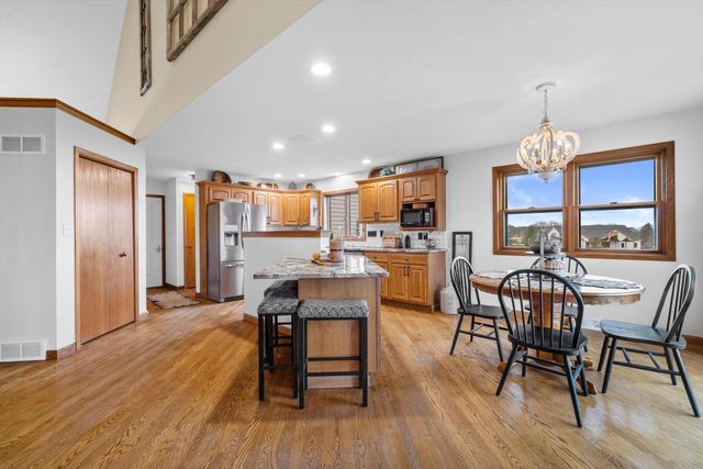 820 172nd AVENUE, Union Grove, WI 53182