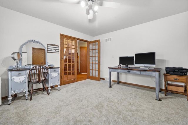 820 172nd AVENUE, Union Grove, WI 53182