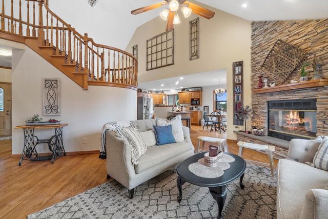 820 172nd AVENUE, Union Grove, WI 53182