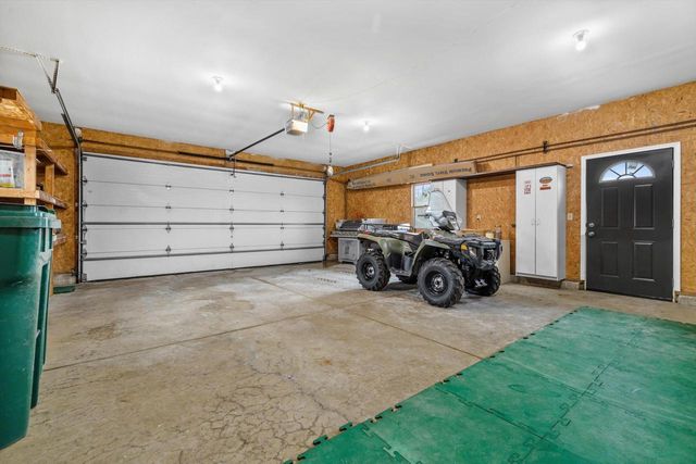 820 172nd AVENUE, Union Grove, WI 53182