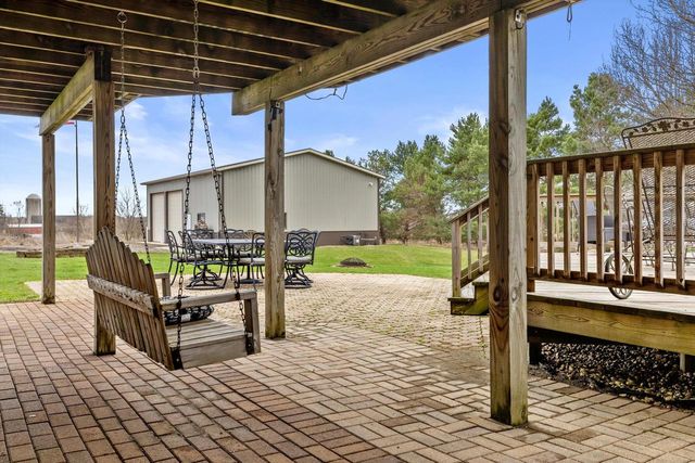 820 172nd AVENUE, Union Grove, WI 53182
