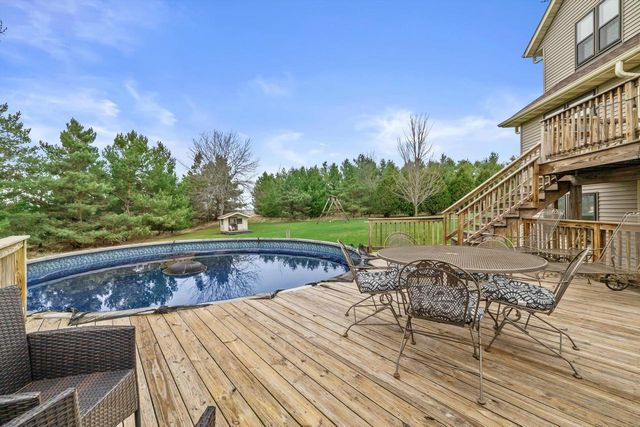 820 172nd AVENUE, Union Grove, WI 53182