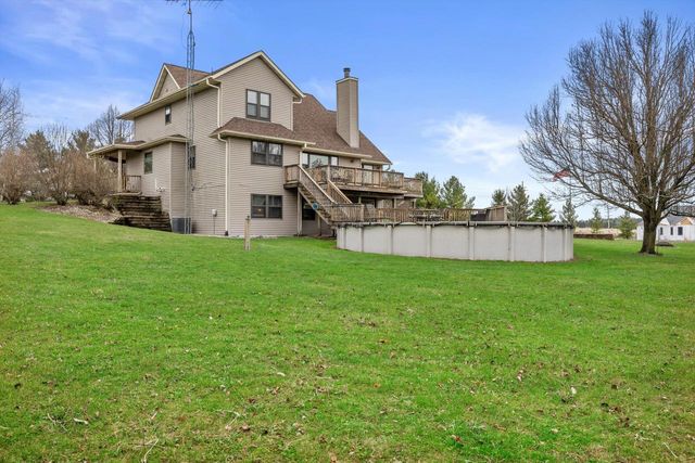 820 172nd AVENUE, Union Grove, WI 53182