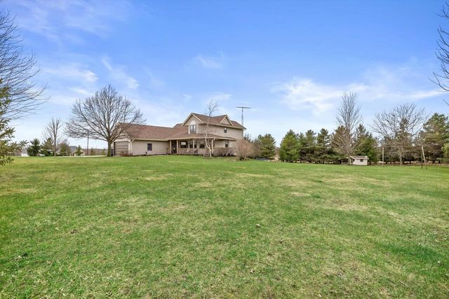 820 172nd AVENUE, Union Grove, WI 53182