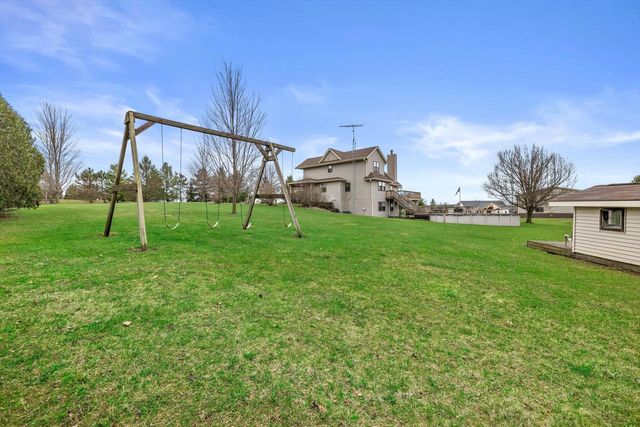 820 172nd AVENUE, Union Grove, WI 53182