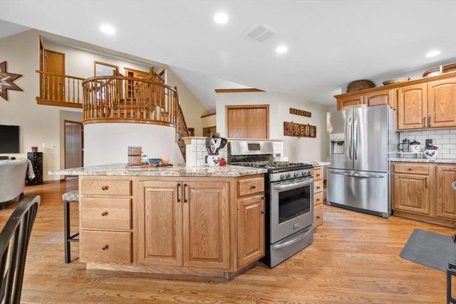 820 172nd AVENUE, Union Grove, WI 53182
