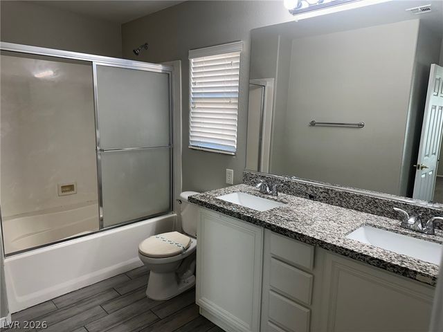 6472 Blue Iris Court, Las Vegas, NV 89141