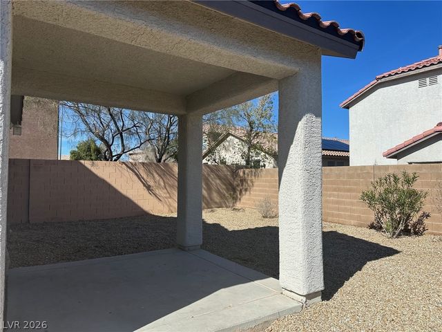 6472 Blue Iris Court, Las Vegas, NV 89141