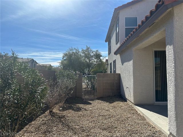 6472 Blue Iris Court, Las Vegas, NV 89141