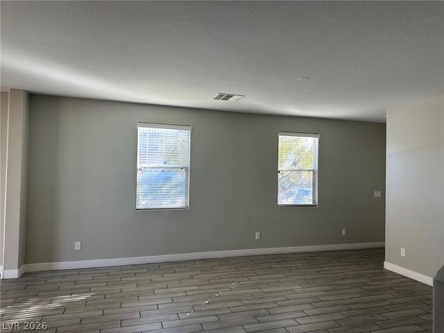 6472 Blue Iris Court, Las Vegas, NV 89141