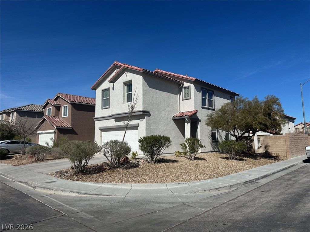 6472 Blue Iris Court, Las Vegas, NV 89141