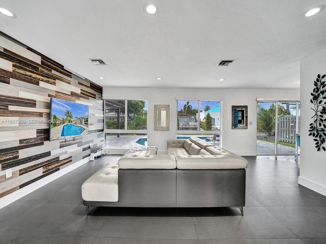 1108 Tangelo Isle, Fort Lauderdale, FL 33315