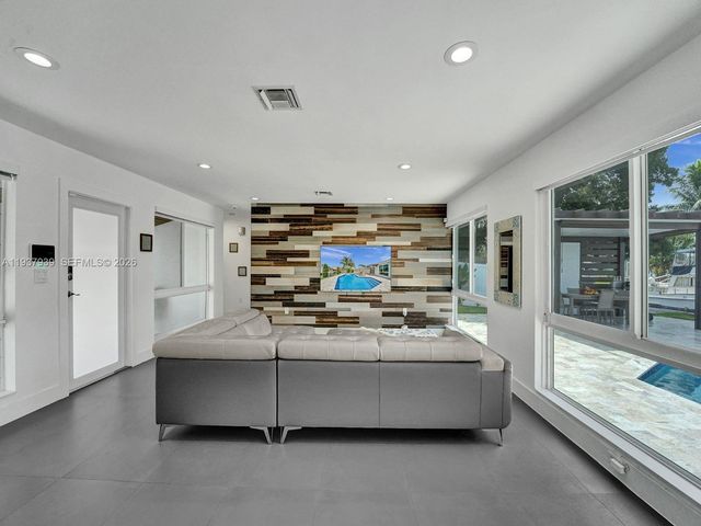 1108 Tangelo Isle, Fort Lauderdale, FL 33315