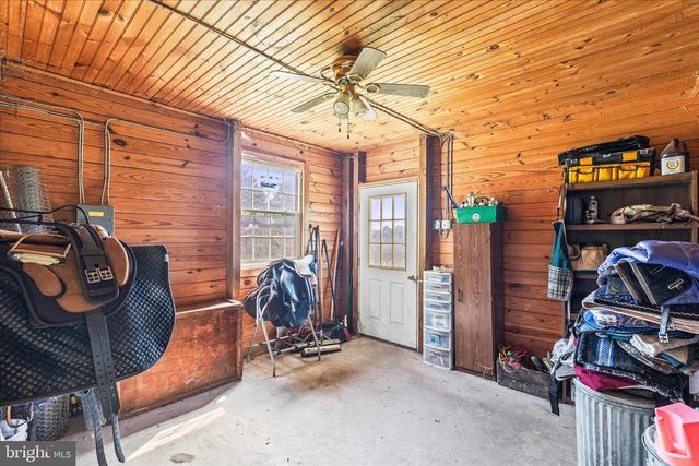 1974 MEADOW LN, Spring Grove, PA 17362