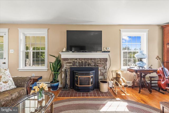 1974 MEADOW LN, Spring Grove, PA 17362