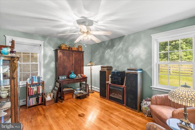 1974 MEADOW LN, Spring Grove, PA 17362