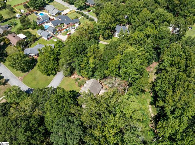 205 Hillpine Drive, Simpsonville, SC 29681