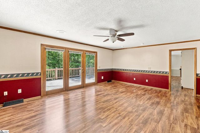 205 Hillpine Drive, Simpsonville, SC 29681