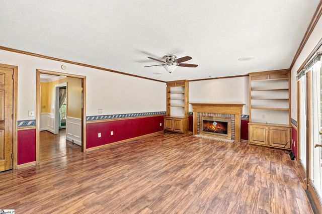 205 Hillpine Drive, Simpsonville, SC 29681