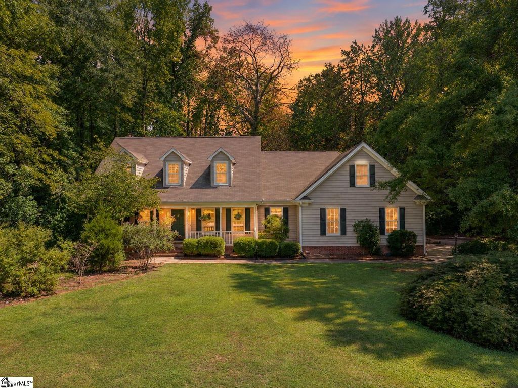 205 Hillpine Drive, Simpsonville, SC 29681