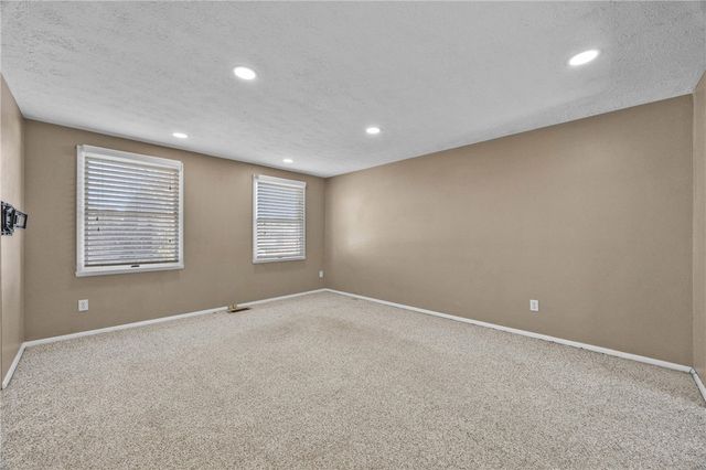 5 Bramblewood Lane, Penfield, NY 14526