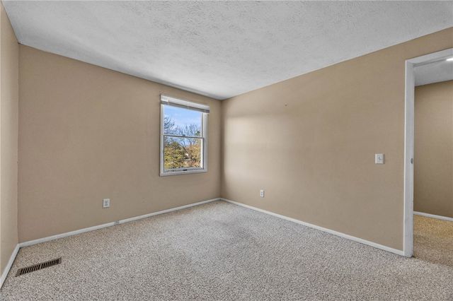 5 Bramblewood Lane, Penfield, NY 14526