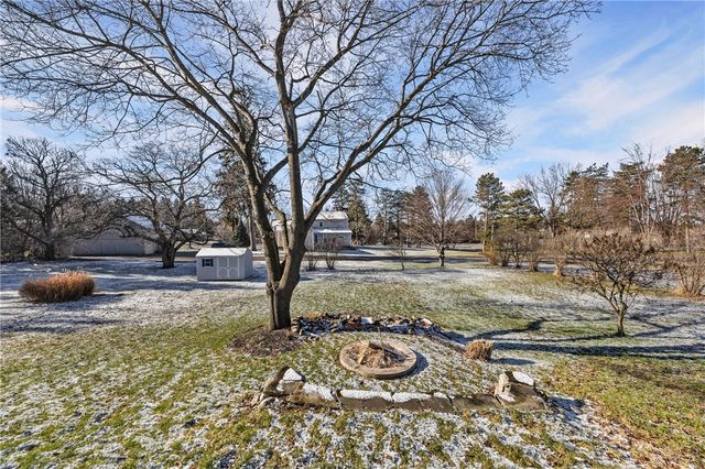 5 Bramblewood Lane, Penfield, NY 14526