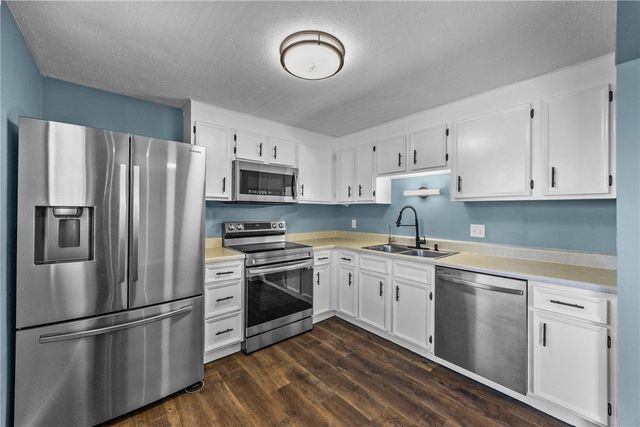 5 Bramblewood Lane, Penfield, NY 14526