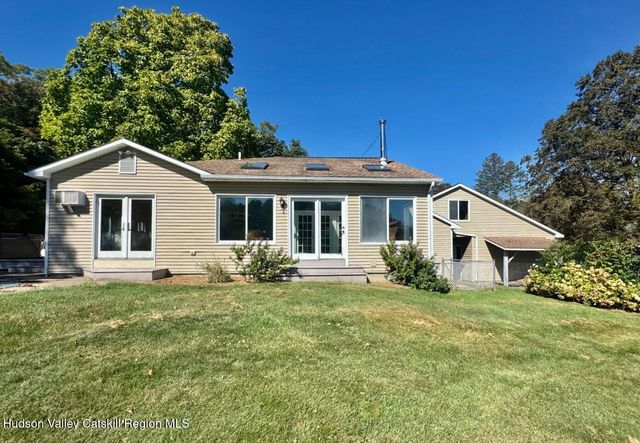 1476 County Route 5, Canaan, NY 12029