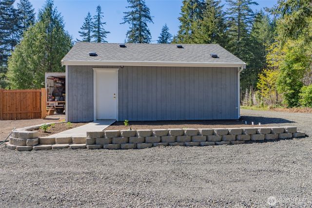 2151 W Cloquallum Rd, Shelton, WA 98584