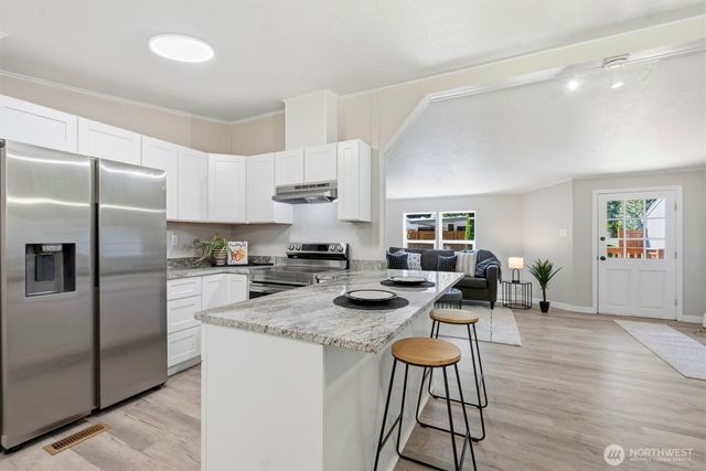 2151 W Cloquallum Rd, Shelton, WA 98584