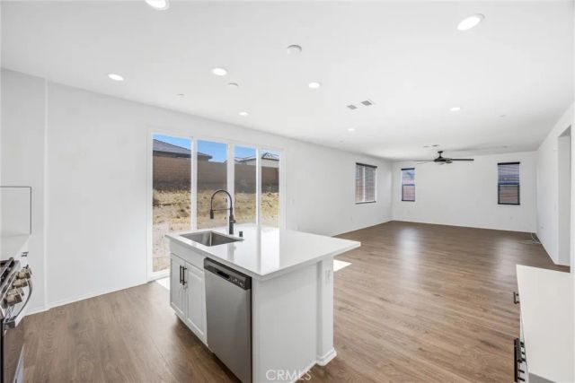 8844 Glencliff Avenue, Hesperia, CA 92345