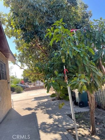 1915 E 78th, Los Angeles, CA 90001