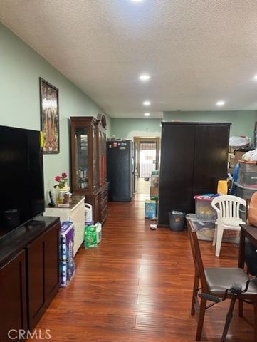 1915 E 78th, Los Angeles, CA 90001