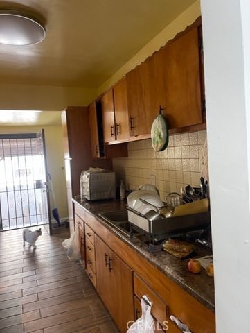 1915 E 78th, Los Angeles, CA 90001