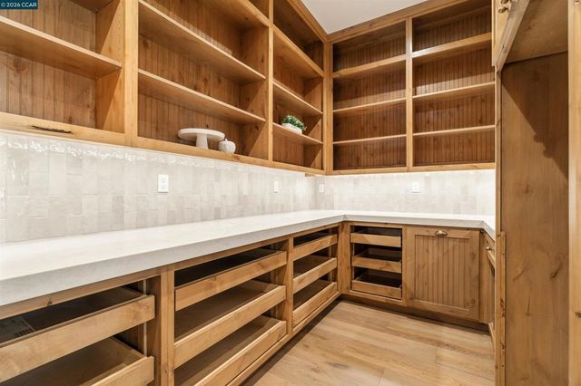 1206 Northgate Rd, Walnut Creek, CA 94598