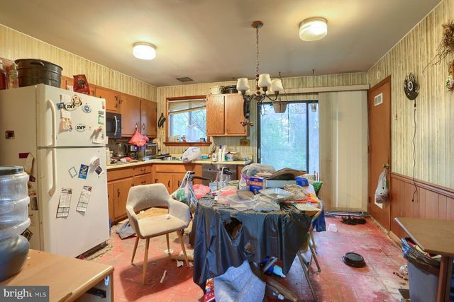 6 STEPHEN RD, Camp Hill, PA 17011