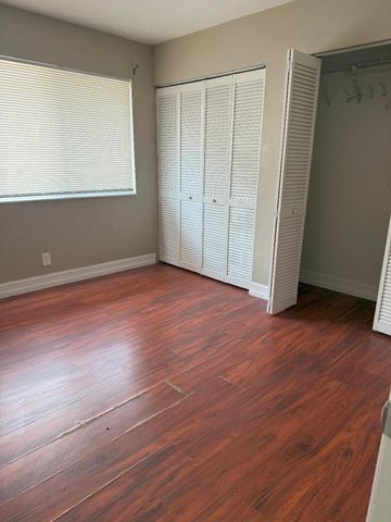 2110 Sherwood Forest Blvd 21, West Palm Beach, FL 33415