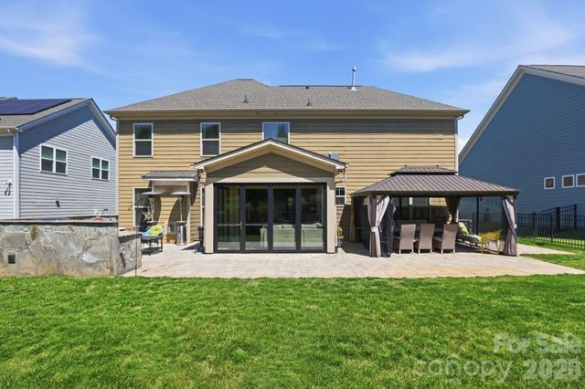 158 Eagles Landing Drive, Mooresville, NC 28117