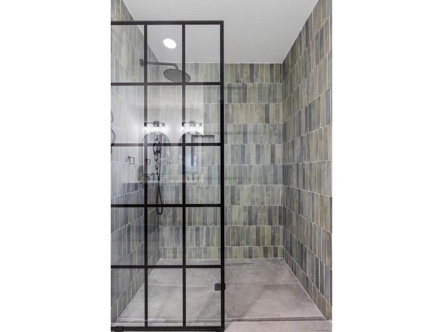 795 S Moore St, Lakewood, CO 80226