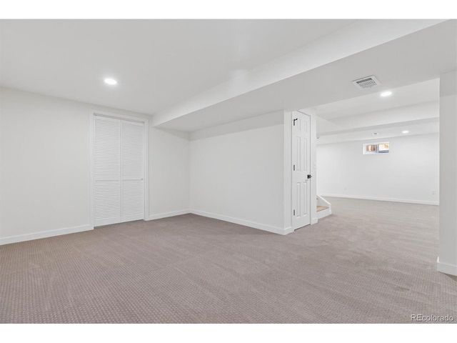 795 S Moore St, Lakewood, CO 80226