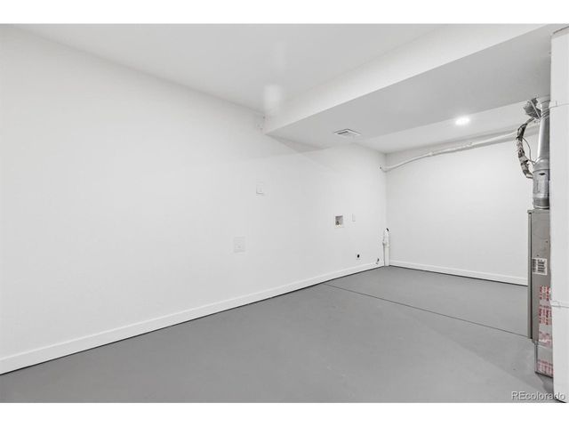 795 S Moore St, Lakewood, CO 80226