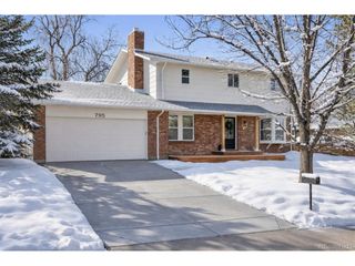 795 S Moore St, Lakewood, CO 80226